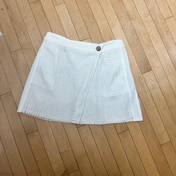 RARE! Derek Lam 10 Crosby Lace Overlay Wrap Skort Shorts - size 8 - Picture 2 of 8